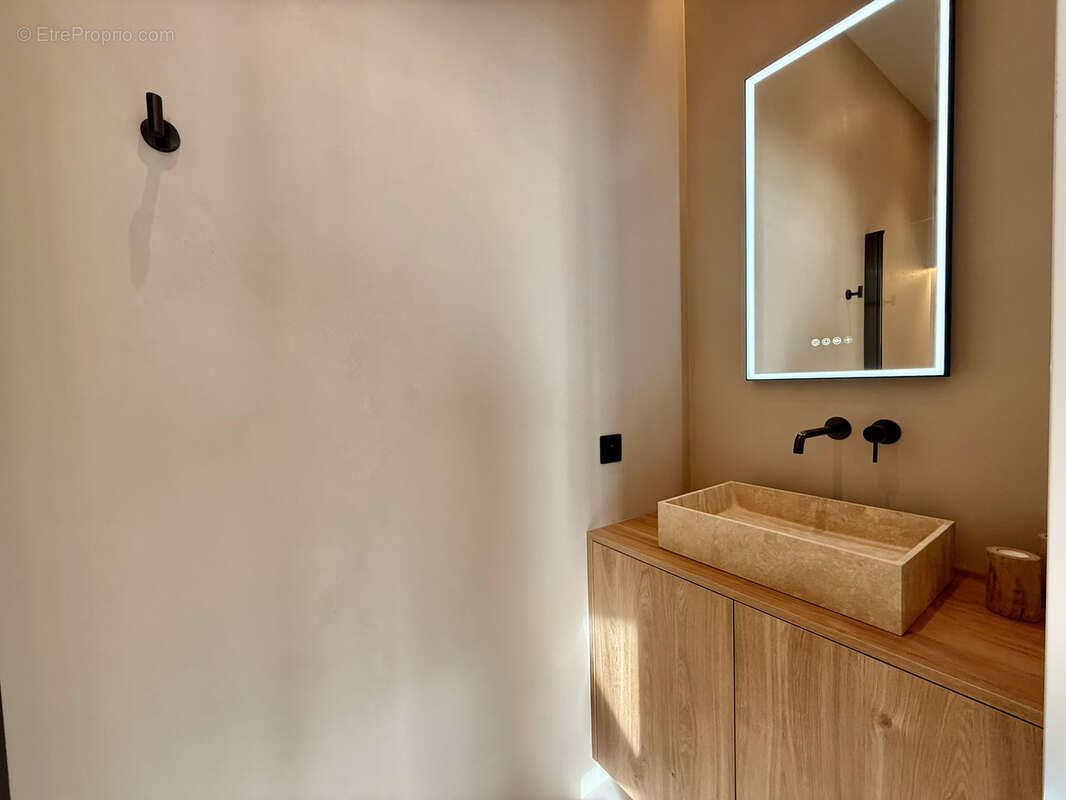 Appartement à BEAUSOLEIL