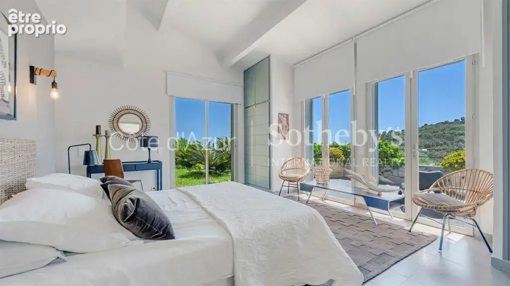 Propriété avec piscine et vue mer à Grimaud, proche de Saint-Tropez - photo 13