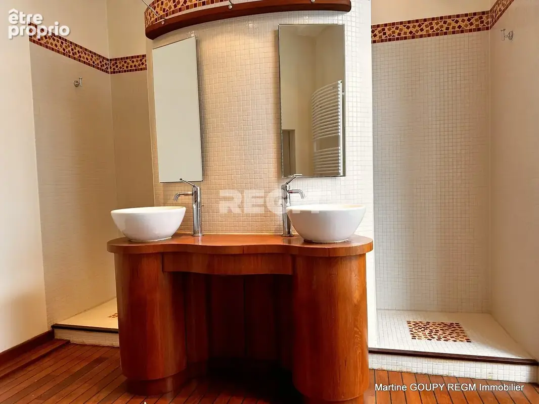 ORLEANS (45)   Centre / Cathédrale   Foncier sur 3 niveaux 360 m2 /sol - Investisseurs - photo 23