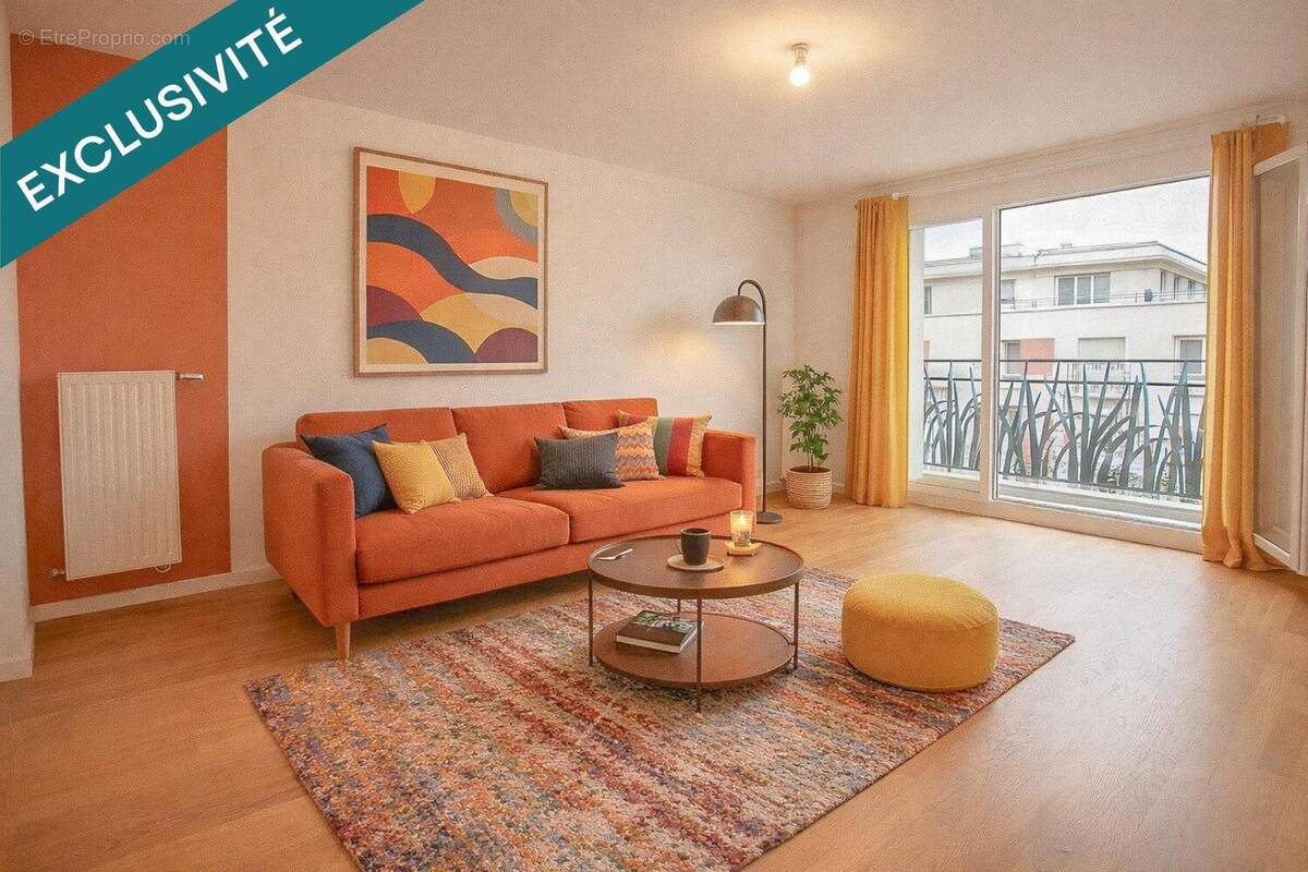 Photo 1 - Appartement à VOISINS-LE-BRETONNEUX