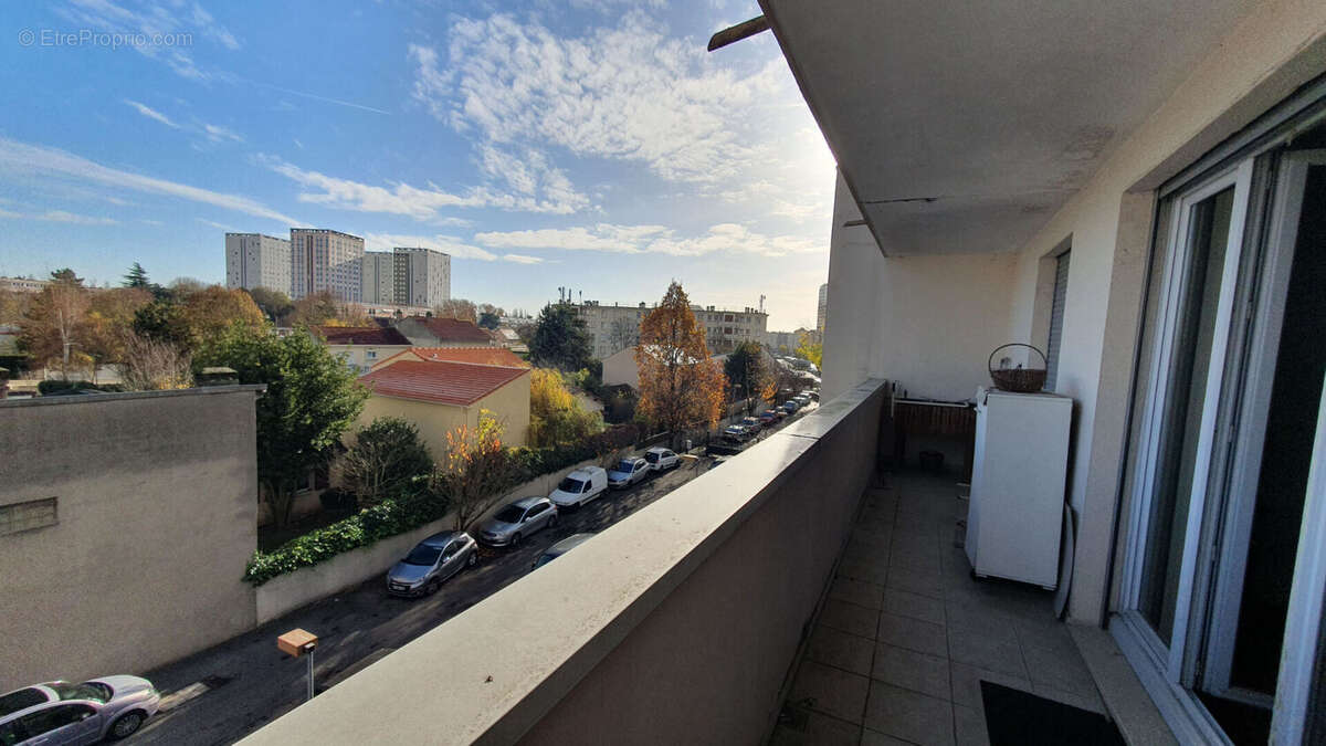 Appartement à L'HAY-LES-ROSES