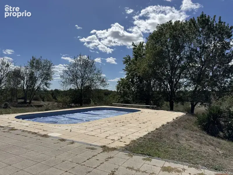 Maison indépendante avec 3.9ha de terrain, et des dépendances - photo 2