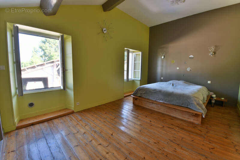 Maison à vendre 8 pièces proche de TONNAY CHARENTE (17) - photo 7