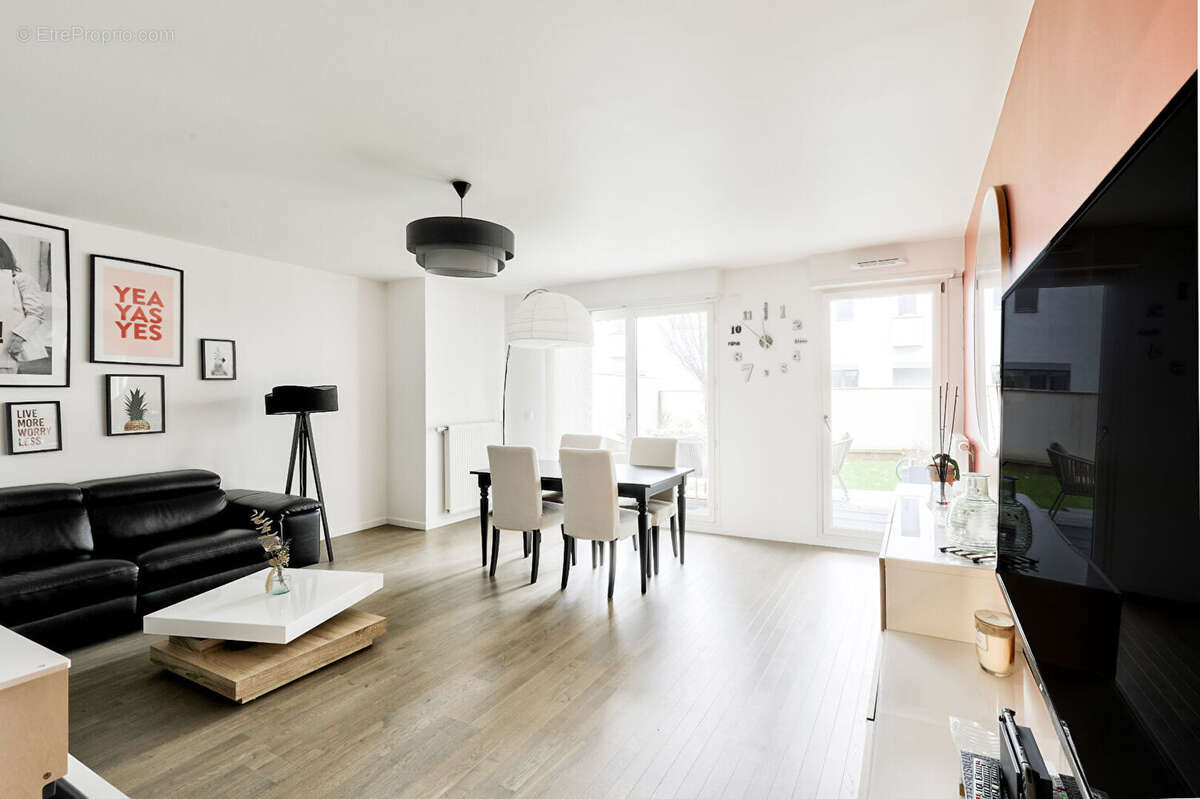 Appartement à COLOMBES