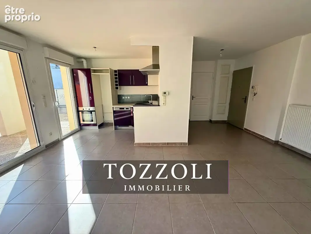 Appartement à Saint Jean De Bournay 2 pièces 47 m2 + 38 m2 de terrasse - photo 3