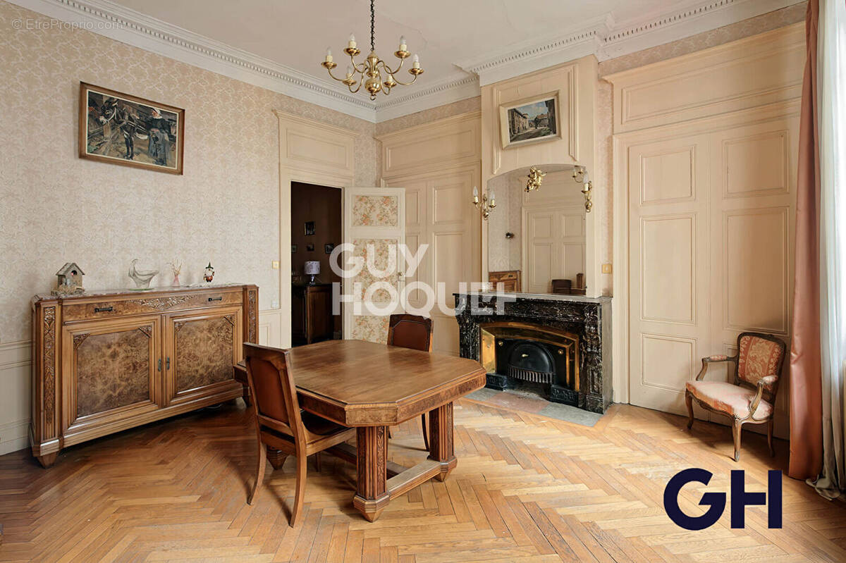 Appartement 5 pièces 100 m² · à Lyon-2e · 100,5 m² · 400 000 €