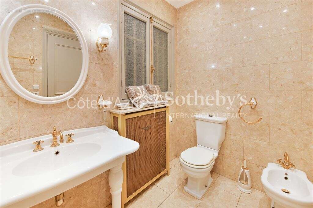 Nice Carré d’Or - Appartement rénové 64 m² dans l’Hôtel Negresco - photo 7