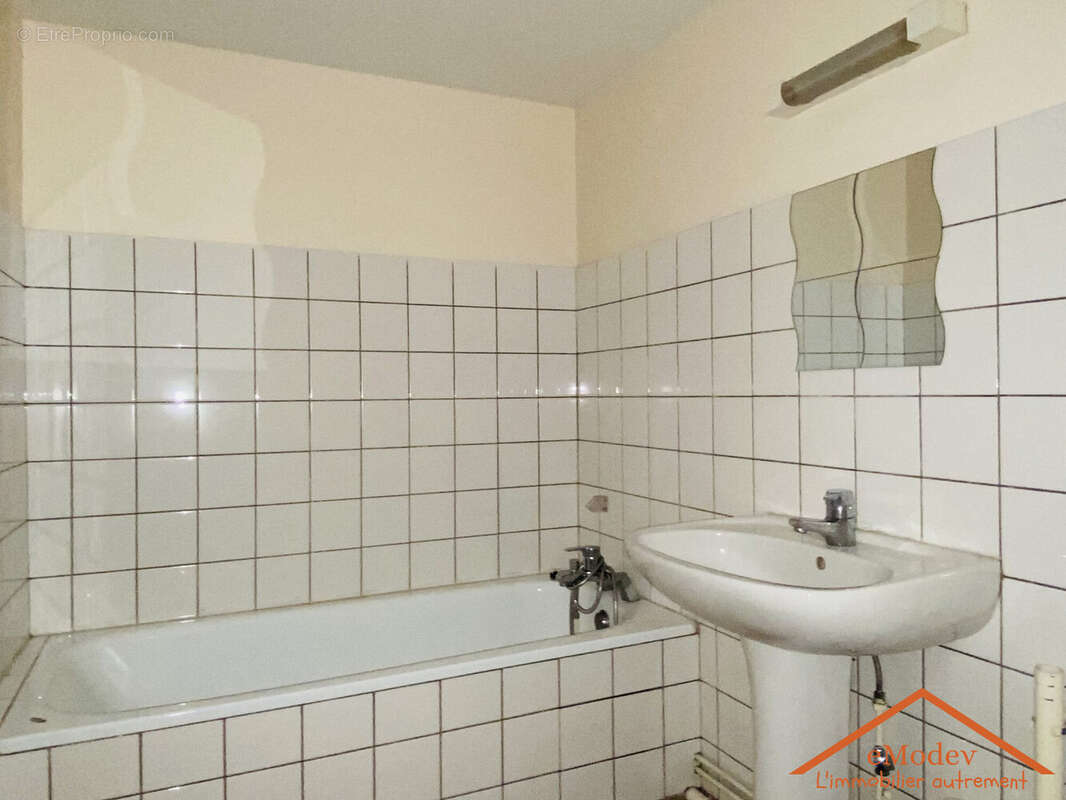 Appartement à CHENIMENIL