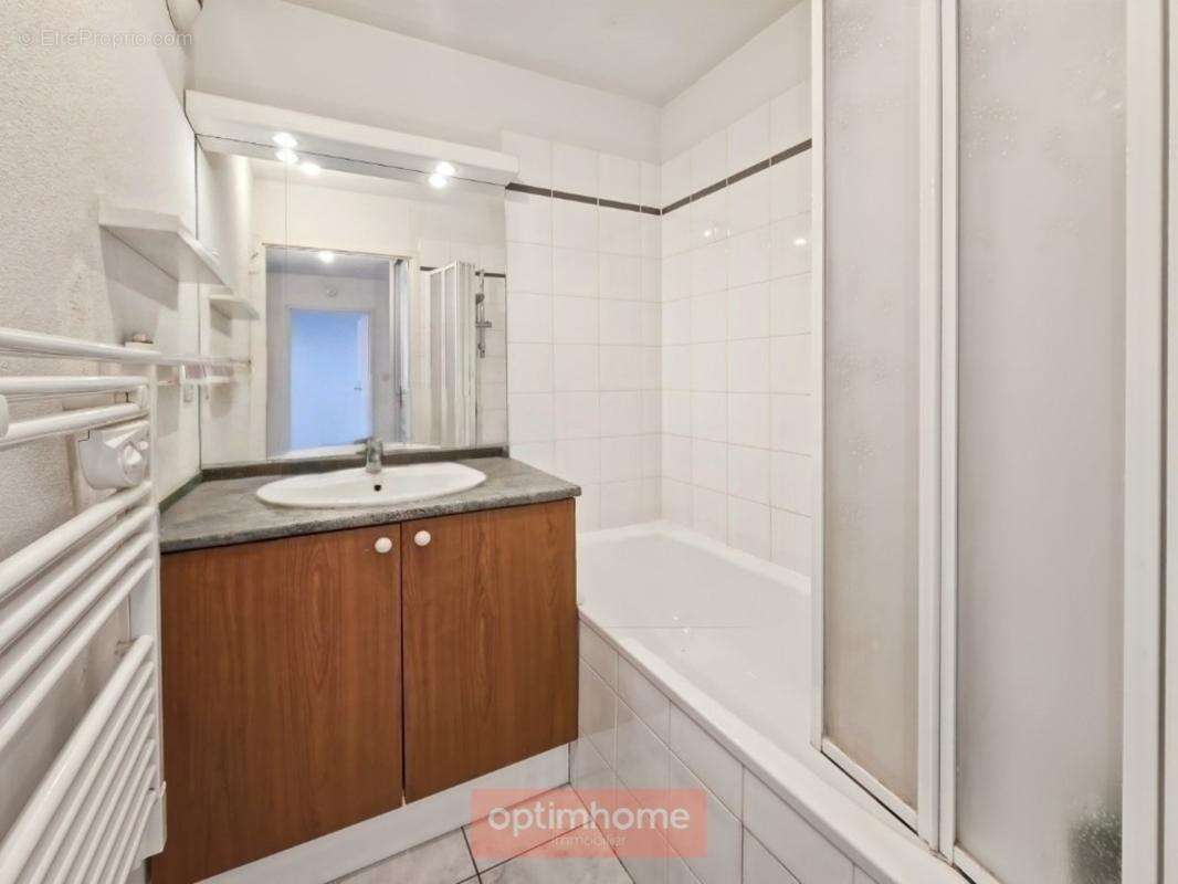 Appartement t2 avec balcon et parking - residence recente - photo 10