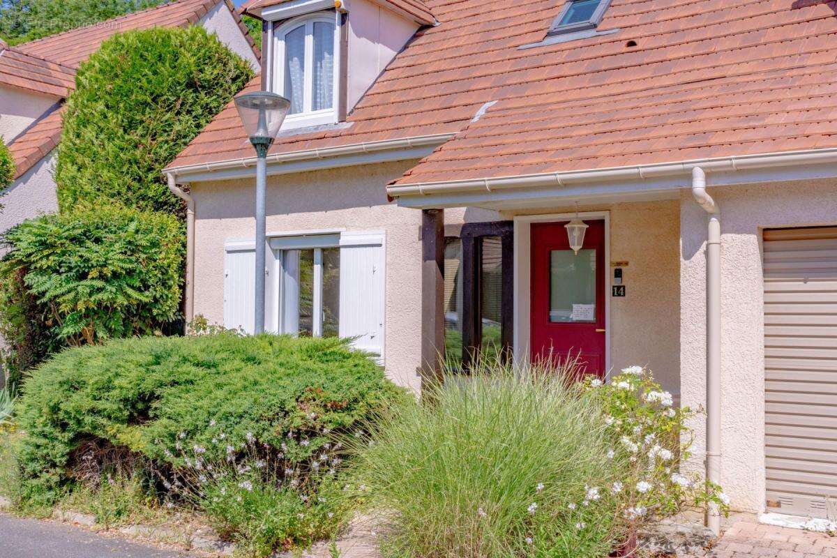 Maison à SOISY-SUR-SEINE