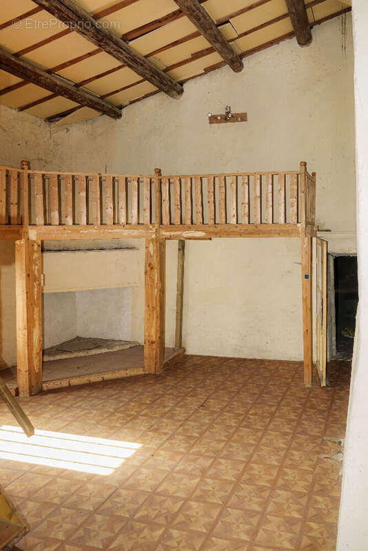 Maison à SAUVETERRE