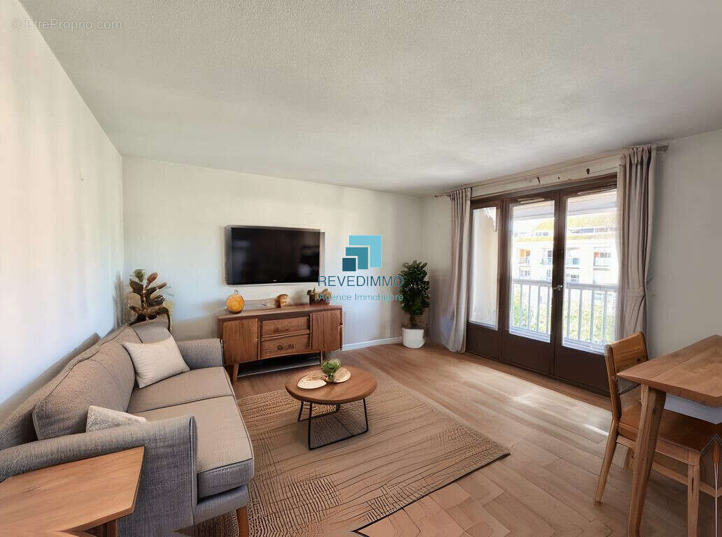 Photo non contractuelle, exemple d'agencement - Appartement à FREJUS