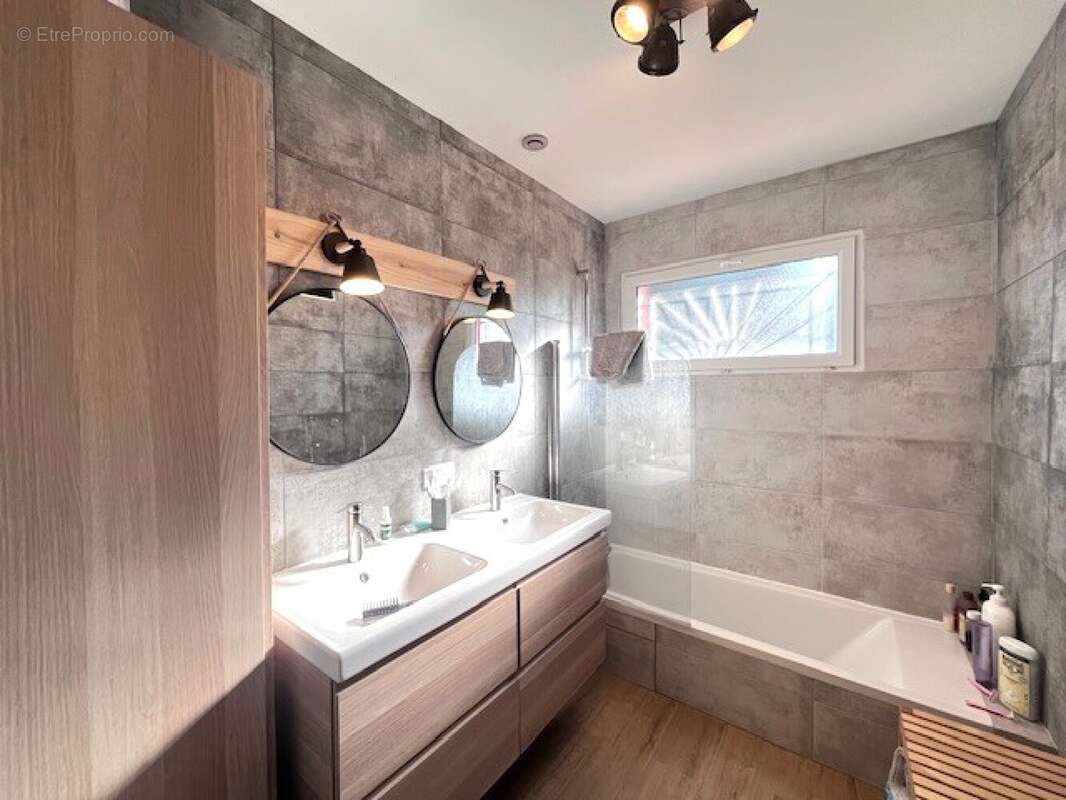 Maison à FONTENILLES