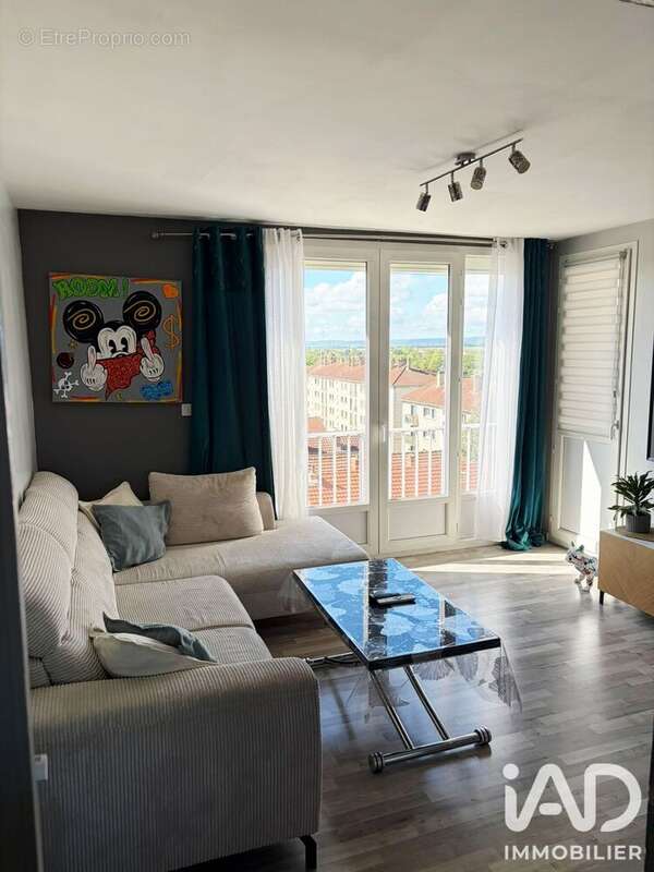 Appartement 55 m² à Sainte-Savine  - photo 2