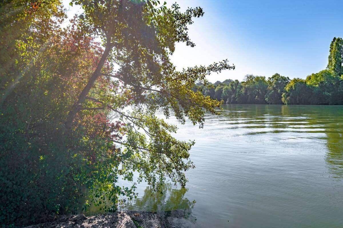 Maison à SOISY-SUR-SEINE