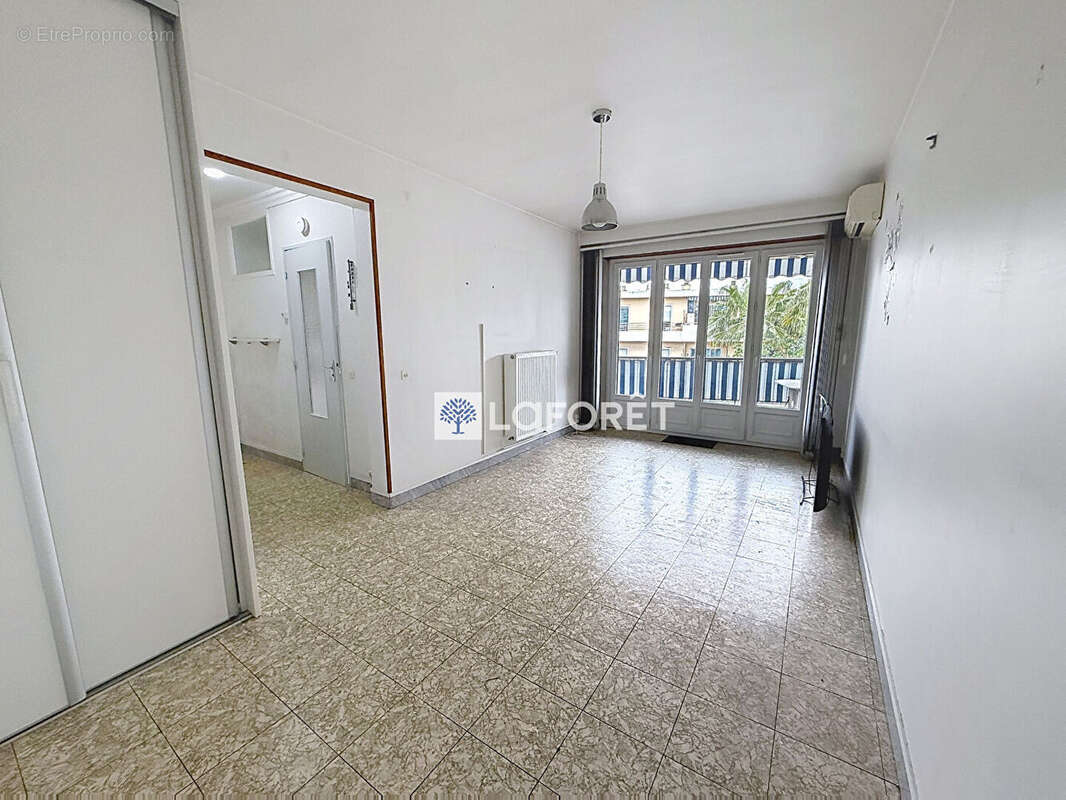 Appartement à CAGNES-SUR-MER