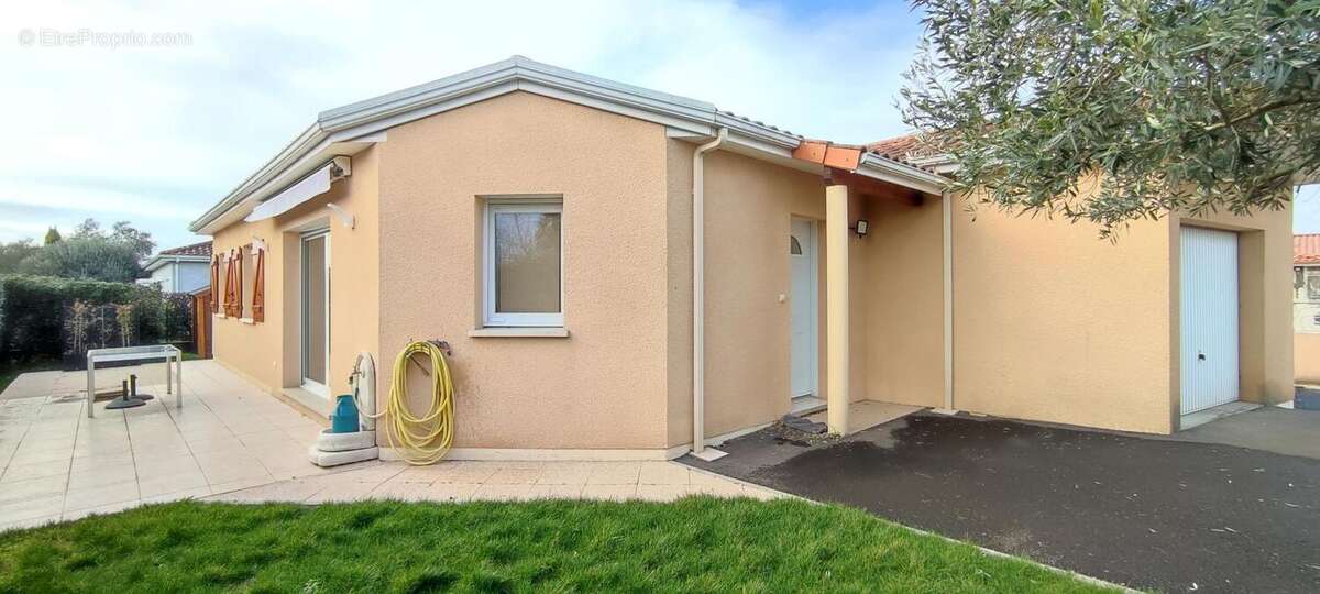 Maison à VIC-EN-BIGORRE