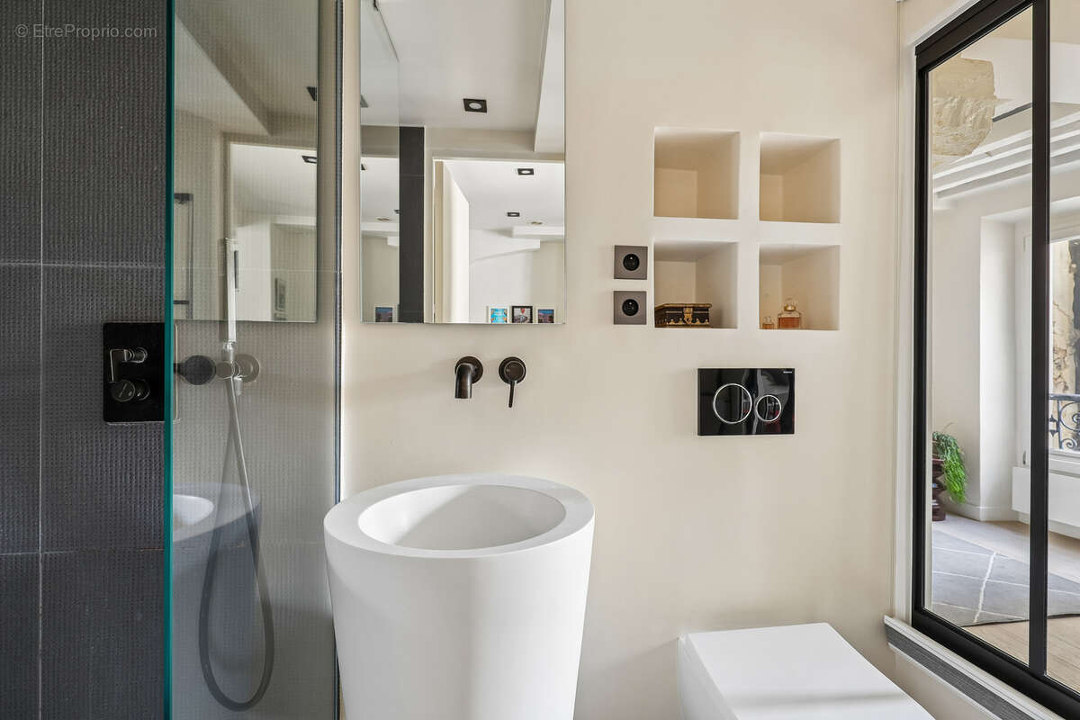 Appartement à PARIS-5E