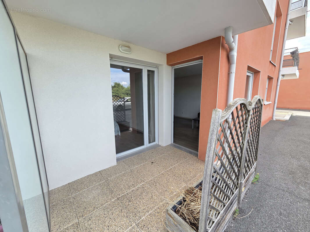 Appartement à YZEURE