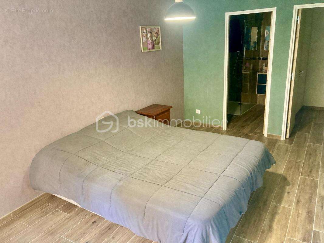 Maison neuve de 170 m² avec terrain de 1500 m2 et local - photo 7