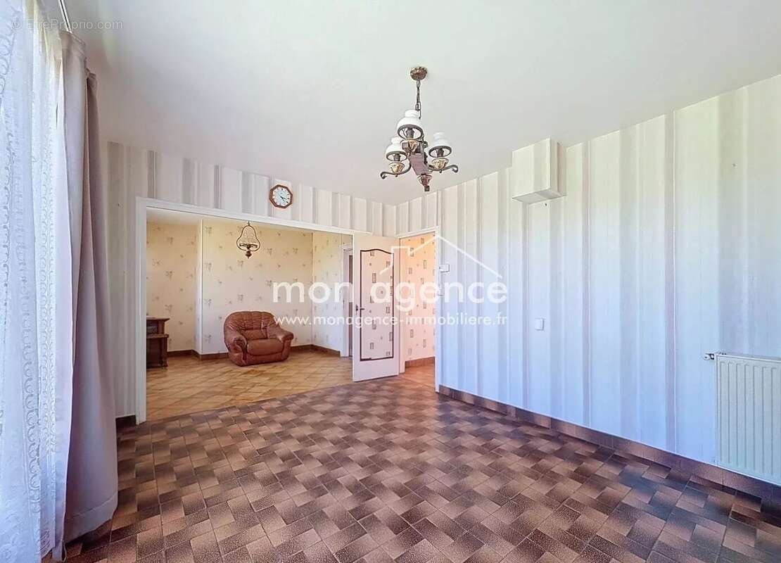 Maison à MATHONVILLE