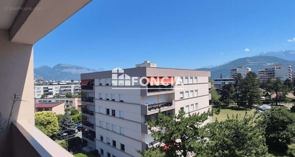 T3 69 m² dernier étage avec ascenseur, vue montagnes, balcon et garage – Échirolles - photo 2