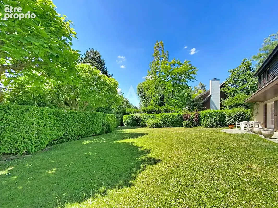 Maison de 260.75 m² - Chavenay - photo 5