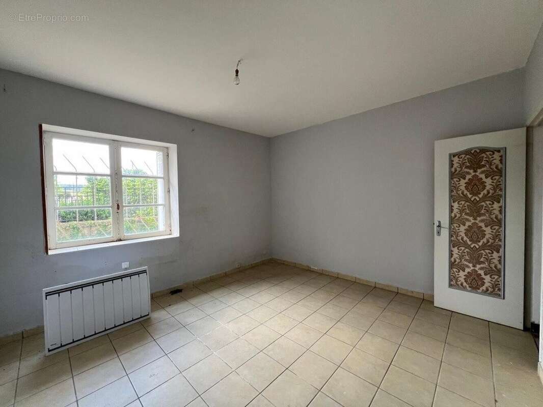 Maison 101 m² à Leugny  - photo 8
