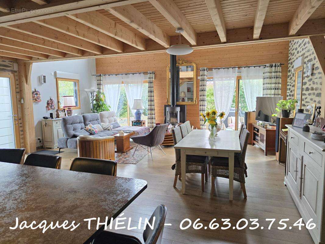 Maison à LONGUE-JUMELLES