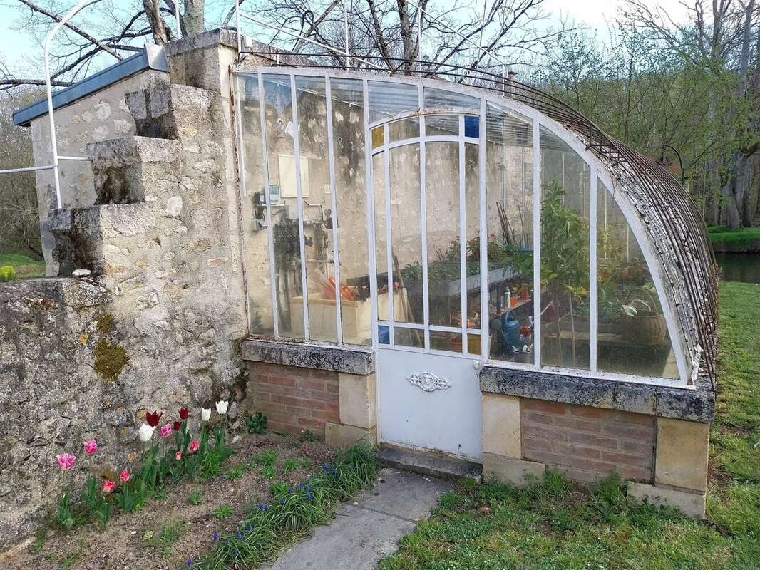 Maison à LA BUSSIERE