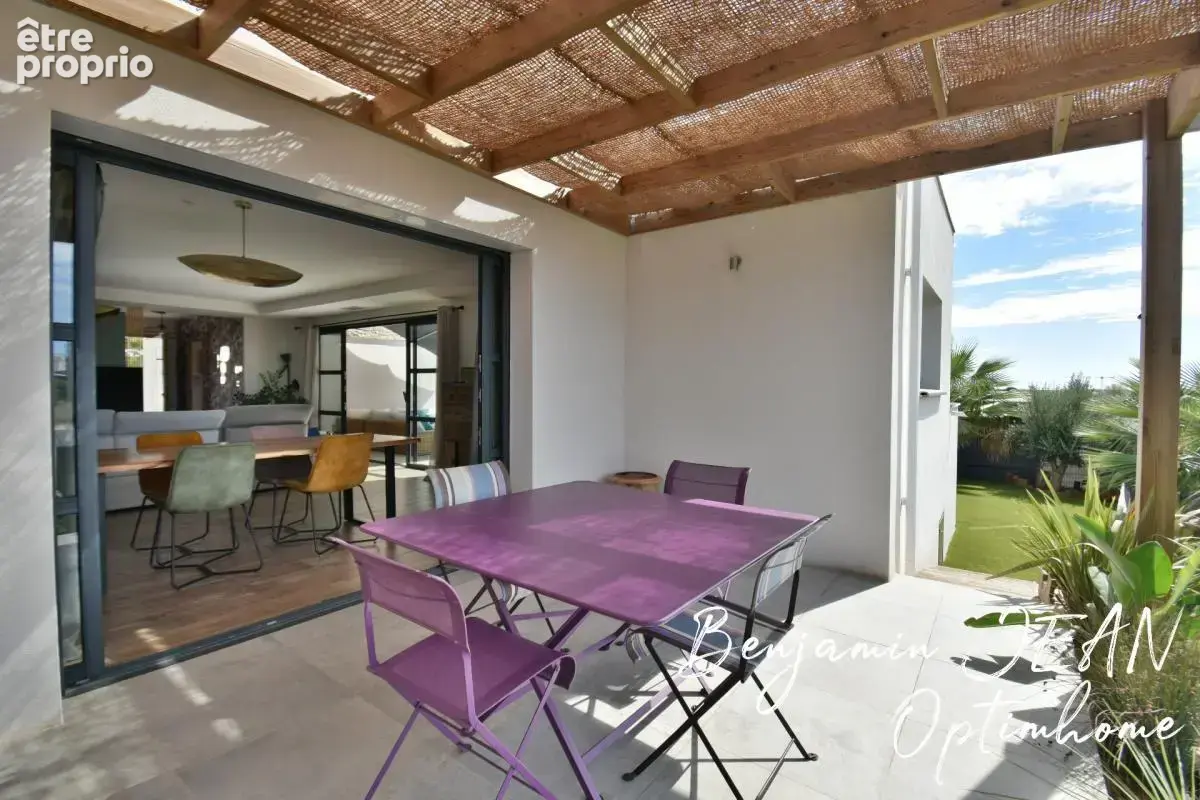 Exclusivité : Maison récente F4/F5 avec piscine et garage - photo 11