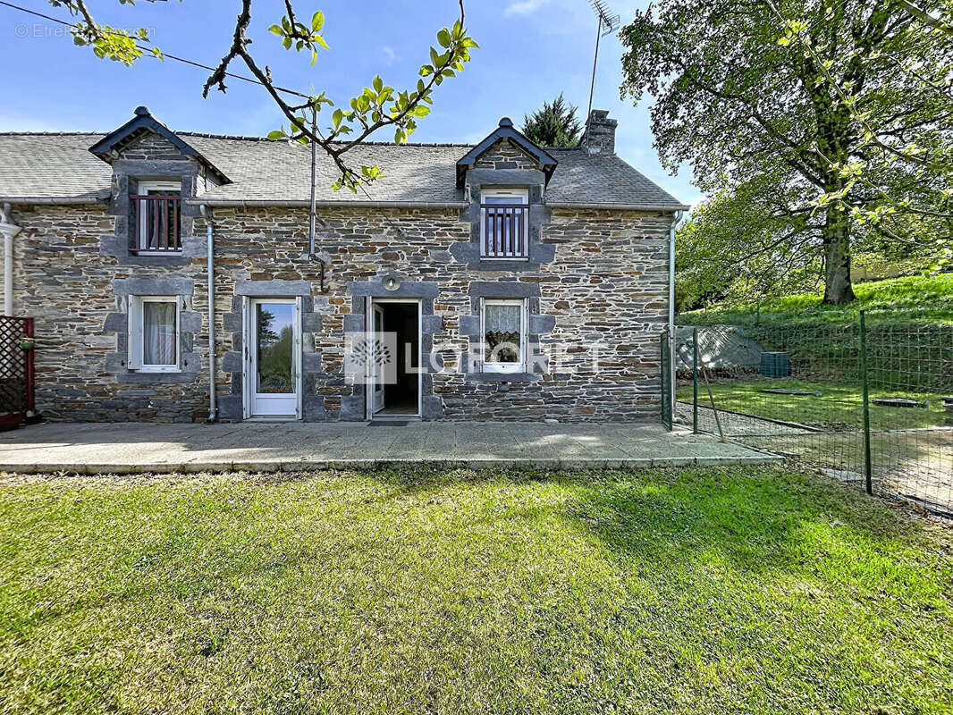 Maison à SIXT-SUR-AFF