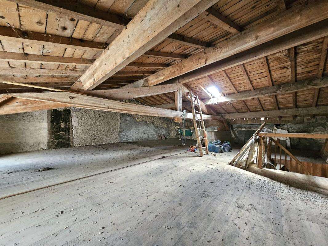 Maison à LA BASTIDE-SUR-L'HERS