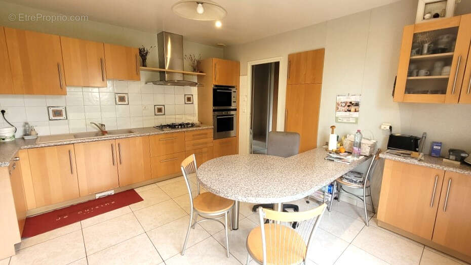 Maison à FEUGUEROLLES-BULLY