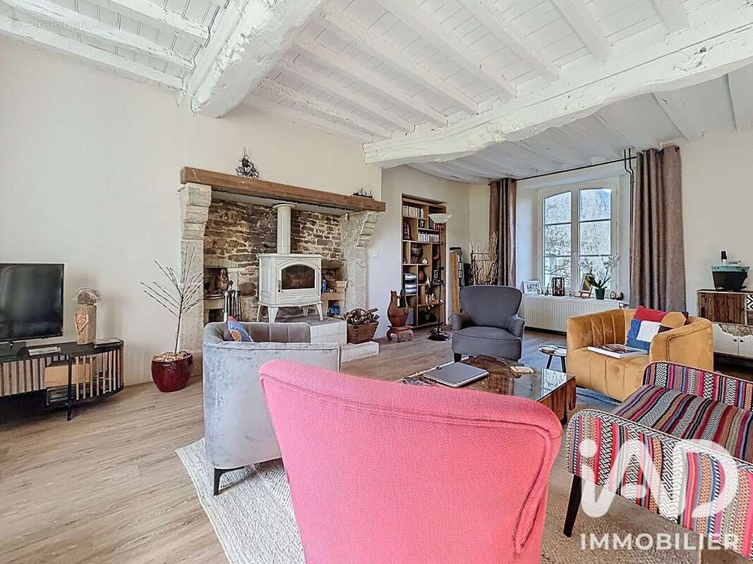Maison 290 m² à Lithaire  - photo 9