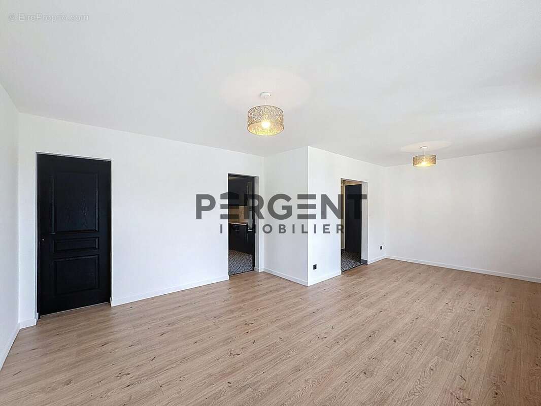 Appartement à CHARLEVILLE-MEZIERES