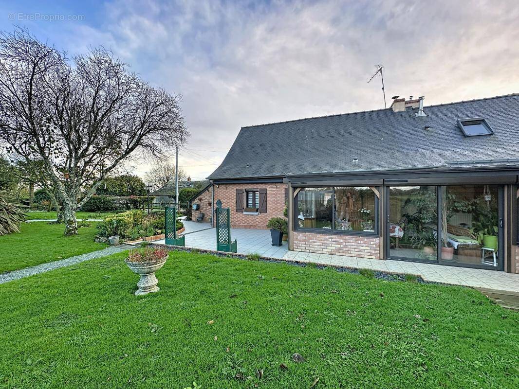 Maison à GUEMENE-PENFAO