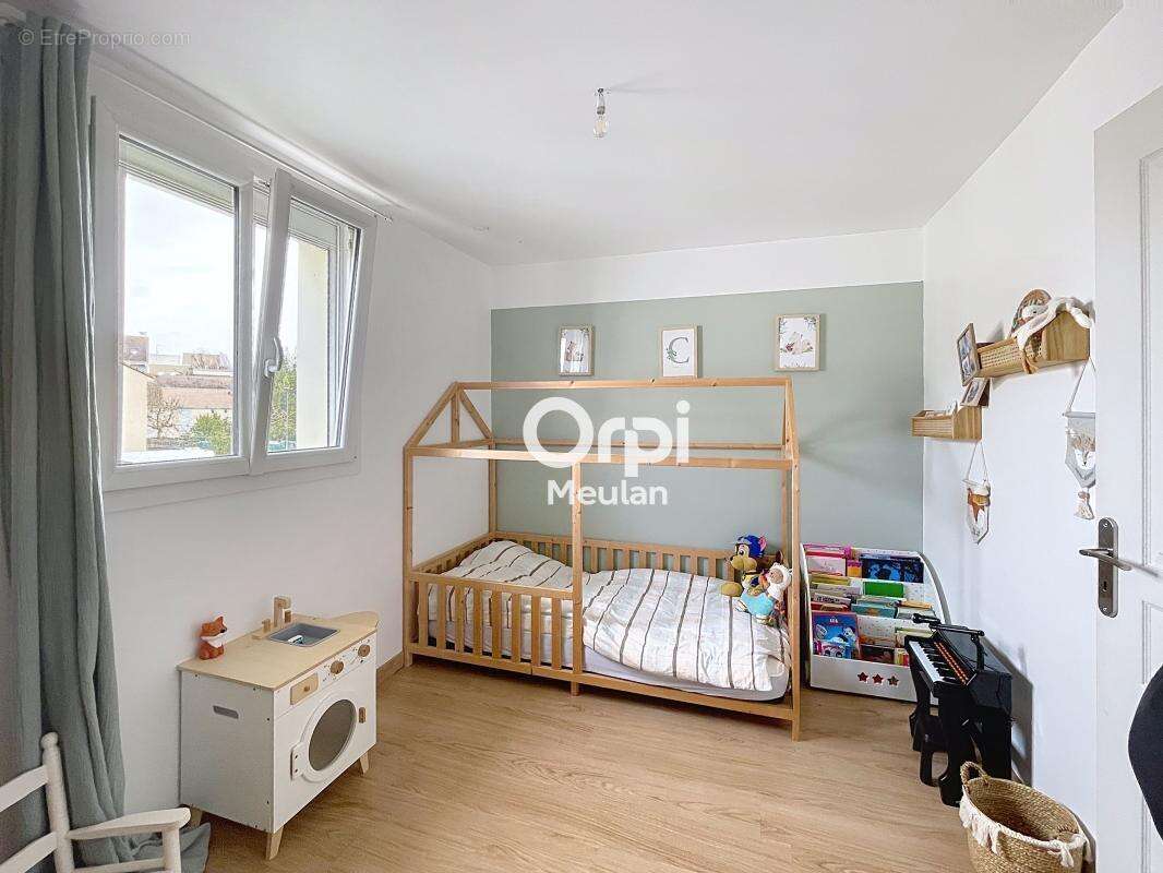 Maison à LES MUREAUX