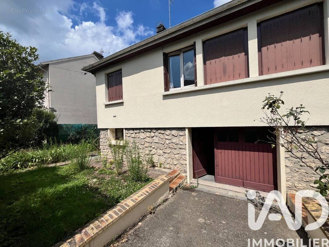 Photo 1 - Maison à RAMBOUILLET