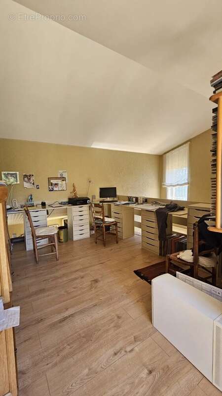 VILLA sur + de 7400m2 de terrain avec PISCINE - photo 14
