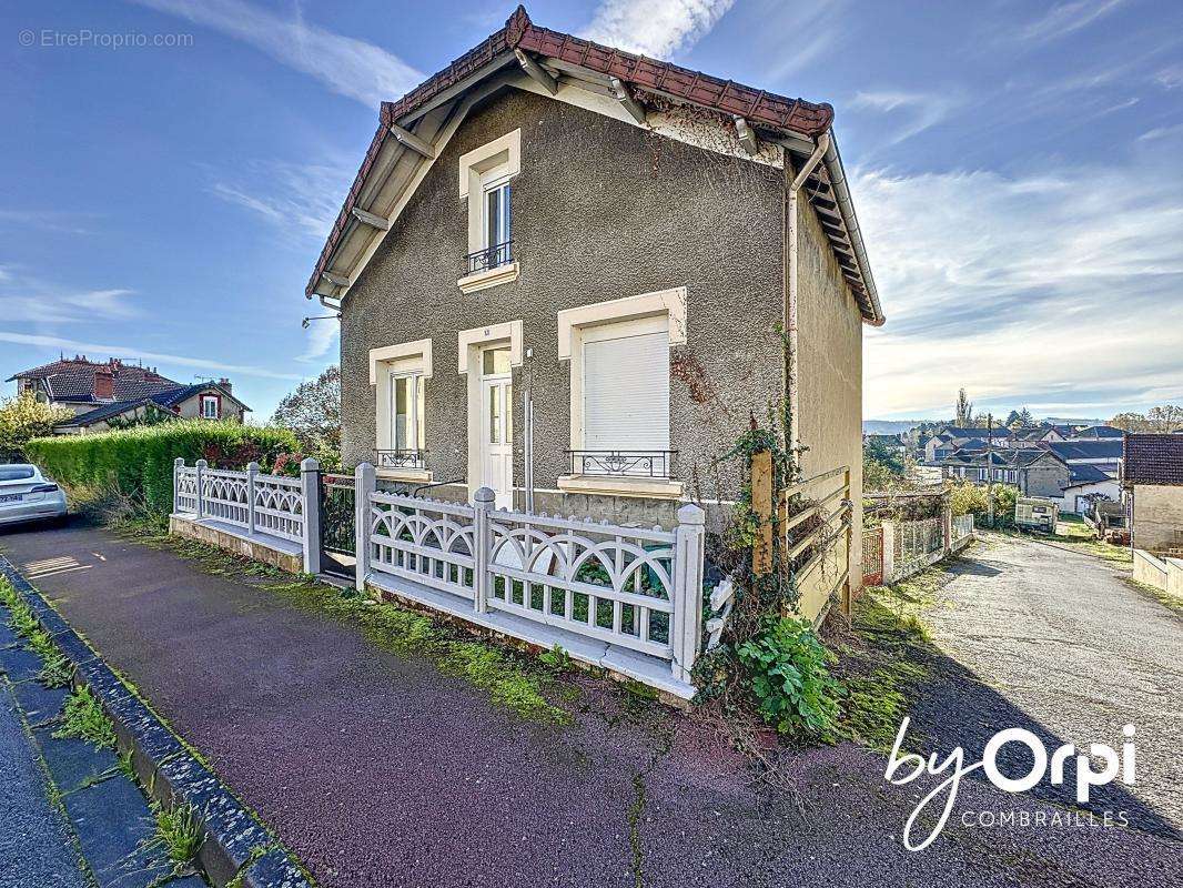 Maison à SAINT-ELOY-LES-MINES