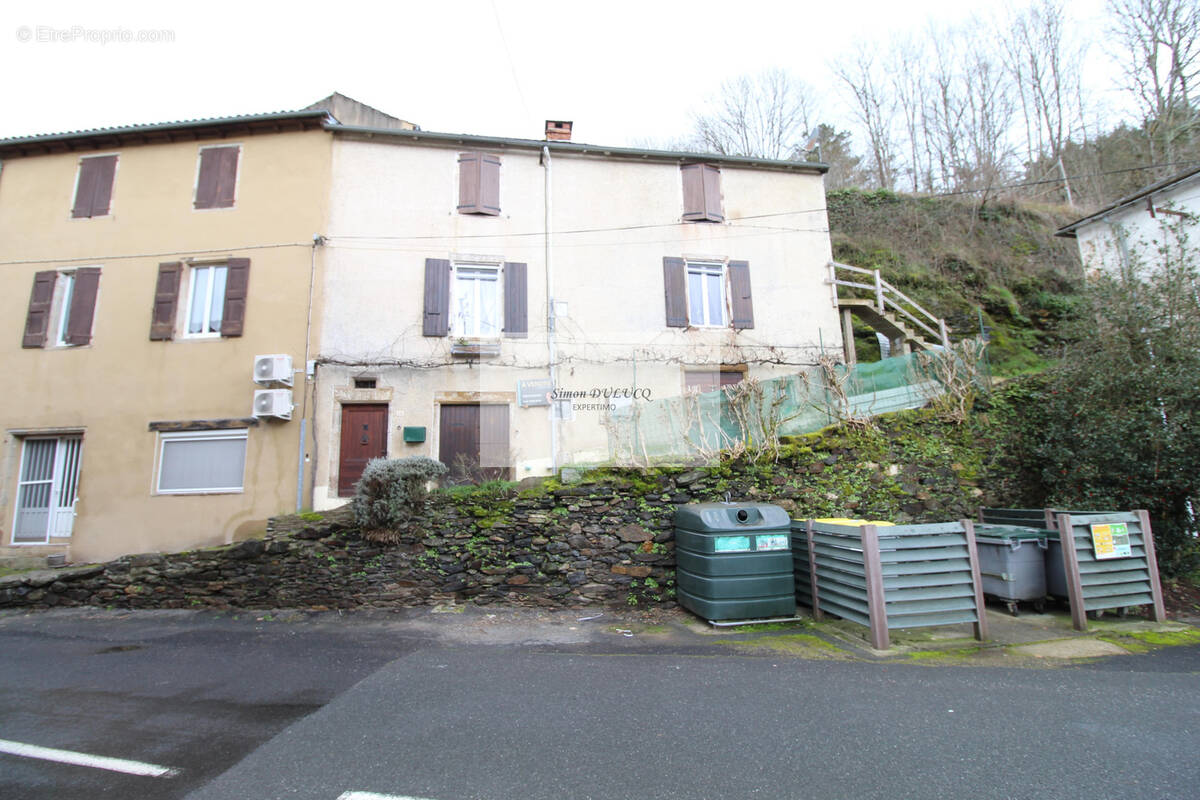 Maison à SAINT-SERNIN-SUR-RANCE