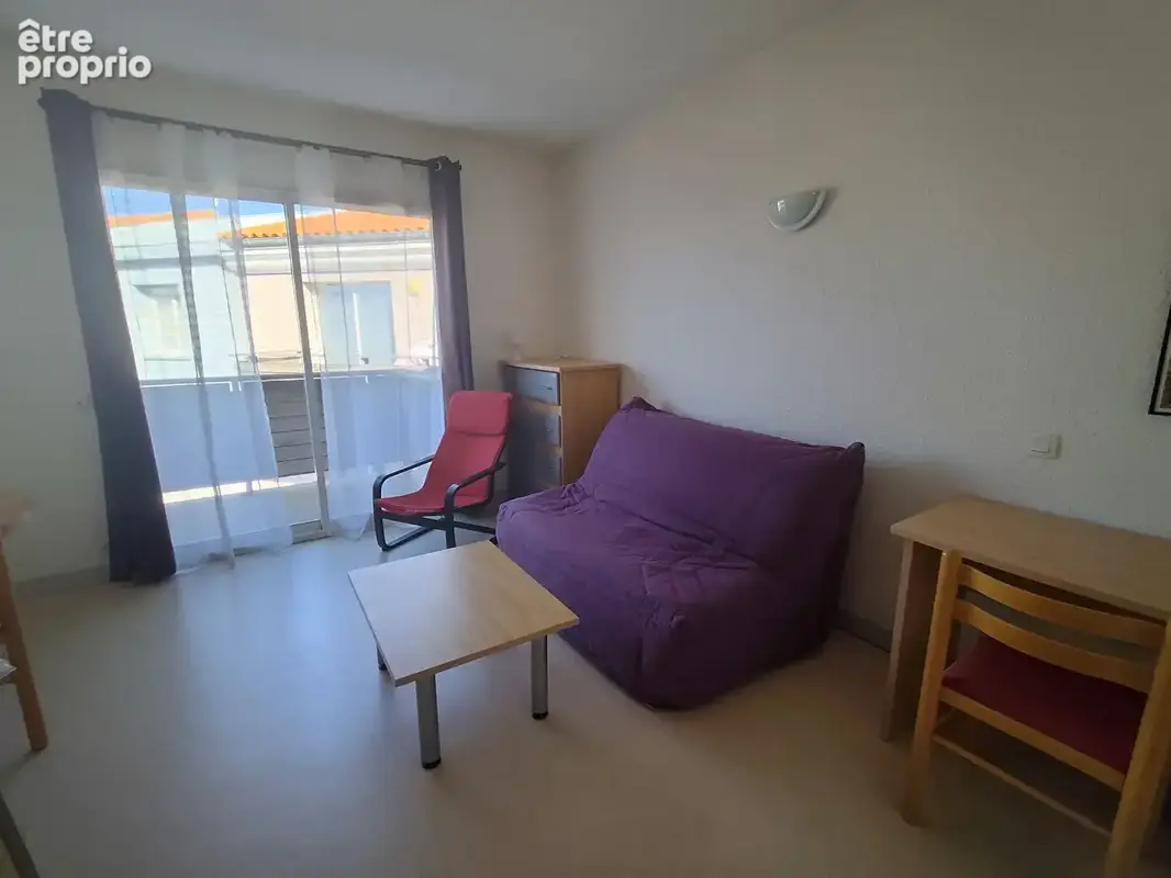 Lot de 2 studios meublés - 1 loué + 1 libre - port de rochefort - photo 2
