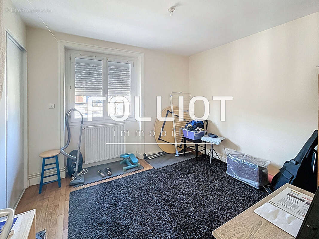 Appartement à FOUGERES