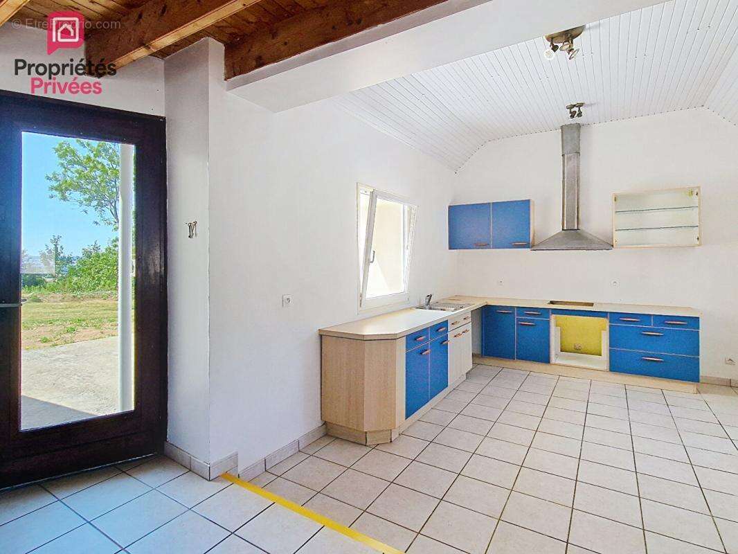 Maison et terrain de 1615m² , vue mer lointaine  Plestin Les Greves - photo 10