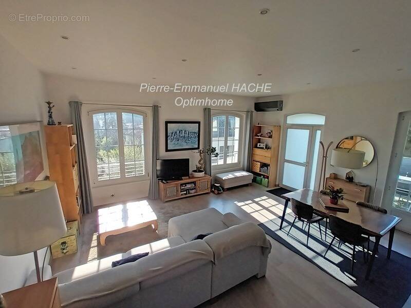 Appartement à MAREIL-MARLY