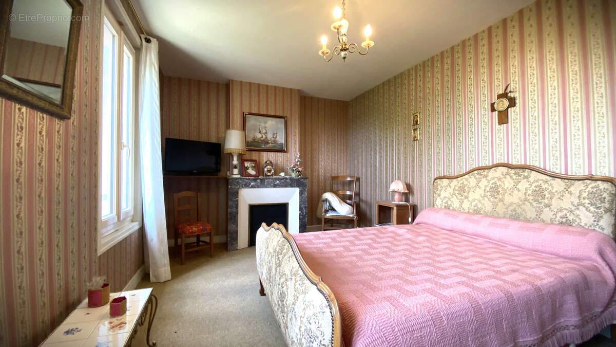 Maison à LA LANDE-DE-FRONSAC