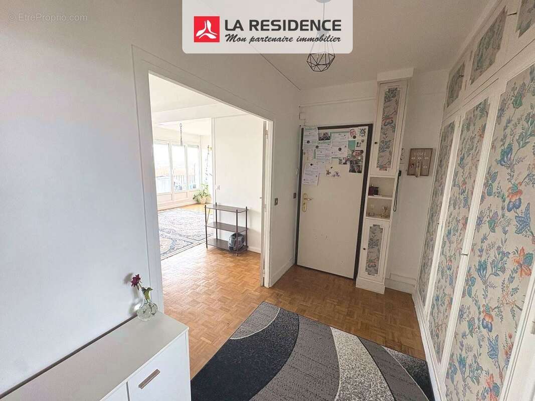 Appartement à EPINAY-SUR-SEINE