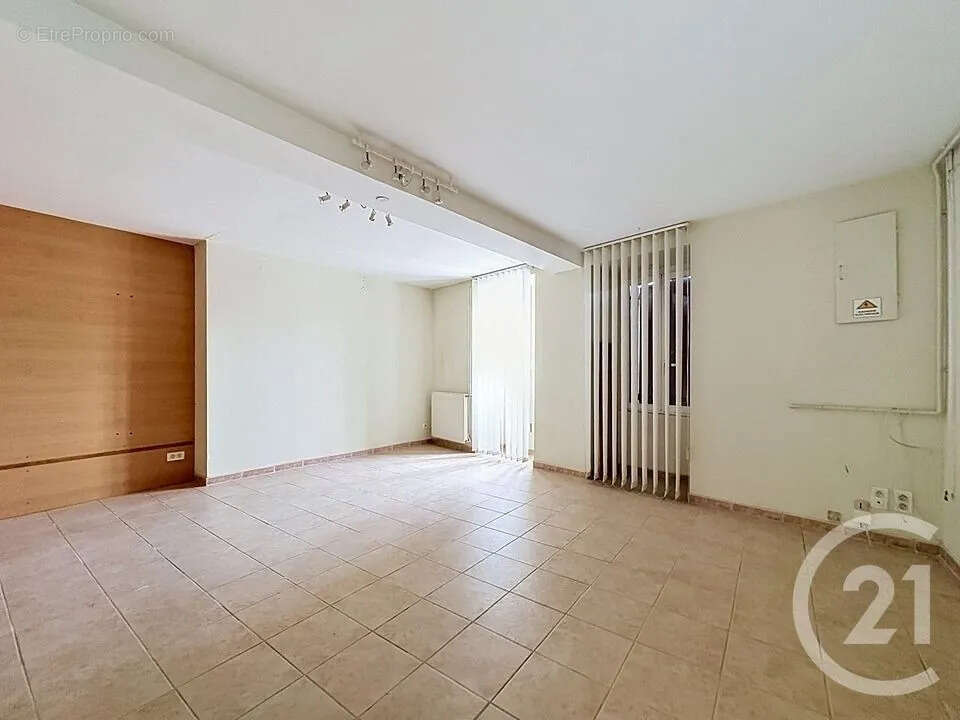 Maison à ESTISSAC