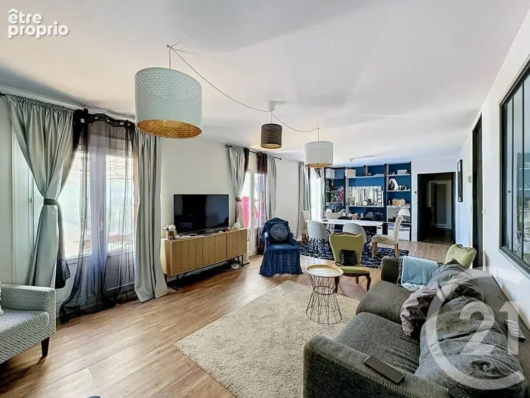 Maison 116 m² à Saint-Priest  - photo 2